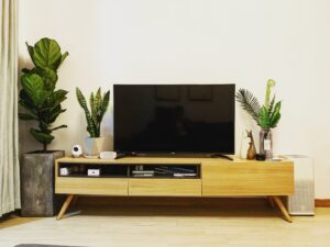 flat screen tv on modern console
